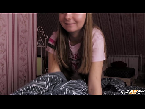 ❤️ Blondie tana tsotsar BFF's dinta sosai kuma ta sami Cum A Bakinta ❌ Batsa na Rasha ❌️